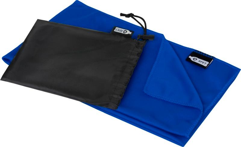 Raquel cooling towel made from recycled PET