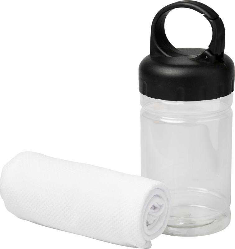Remy cooling towel in PET container