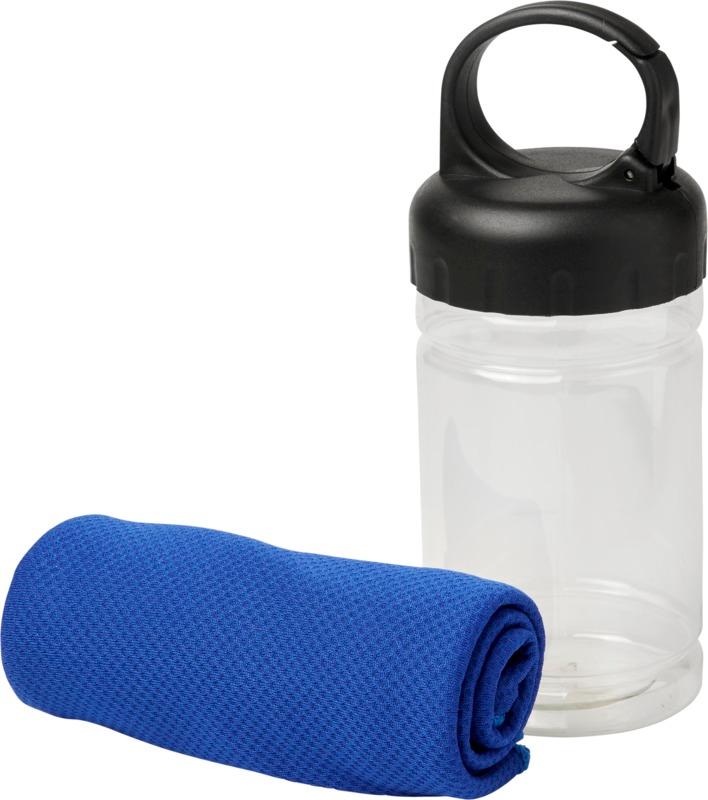 Remy cooling towel in PET container